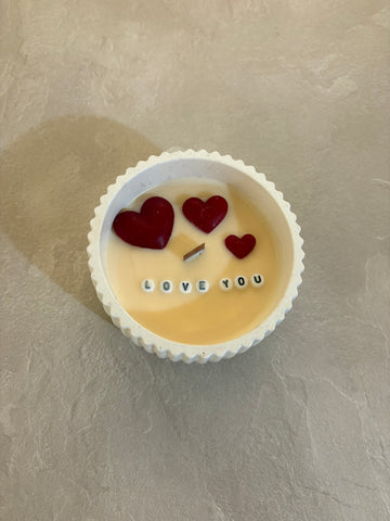 Hjärtans ljus i keramik skål