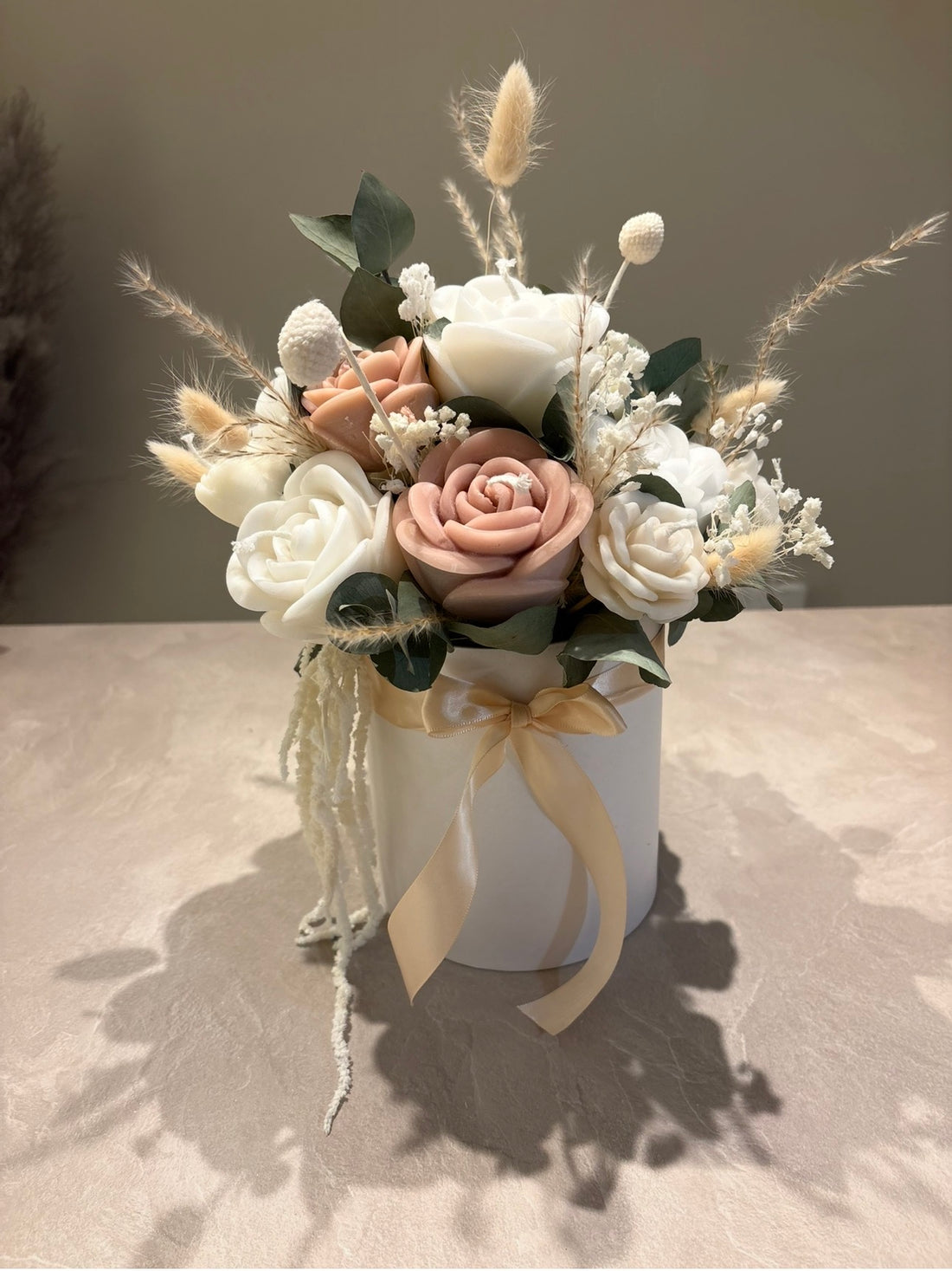 slider image slider_item_caUT9w