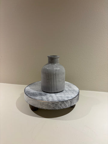Liten vas grå