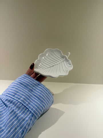 Höstblad bricka vit